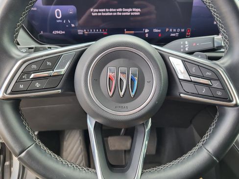 Used 2024 Buick Envision Preferred image 18