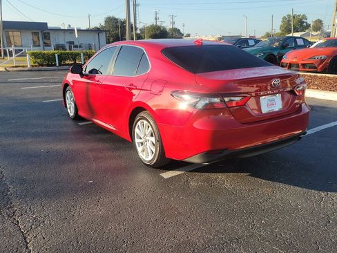 Used 2023 Toyota Camry LE image 4