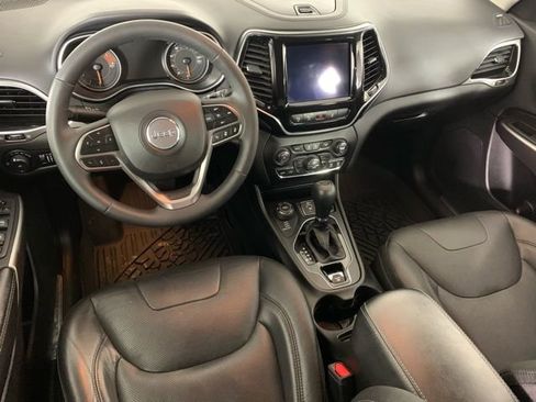 Used 2021 Jeep Cherokee Limited image 21