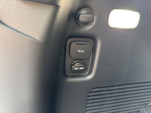 Used 2026 Hyundai Ioniq 9 Limited image 13