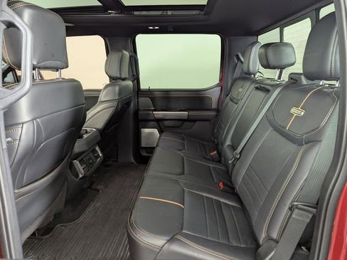 Used 2024 Ford F250 Platinum image 16