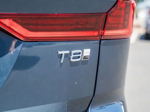 New 2026 Volvo XC60 T8 Ultra w/ Protection Package Premier AWD/4WD image 8