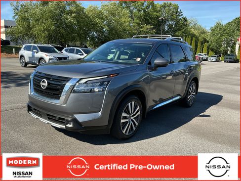 Certified 2022 Nissan Pathfinder Platinum w/ Cargo Package AWD/4WD image 1
