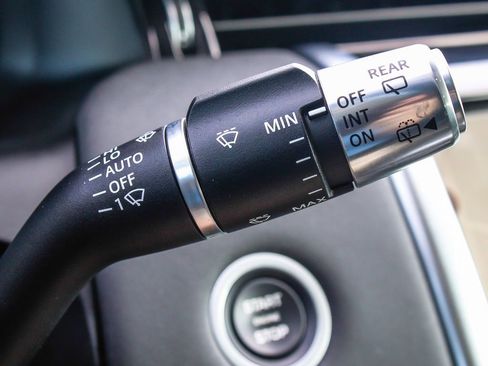 Used 2021 Land Rover Discovery Sport S image 29