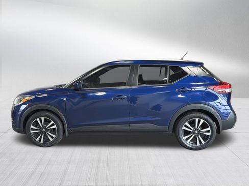 Used 2019 Nissan Kicks SV FWD image 4