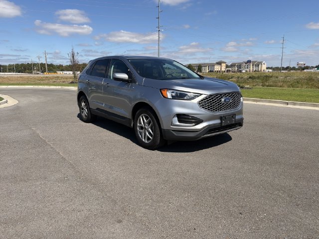 Used 2024 Ford Edge SEL AWD/4WD image 7