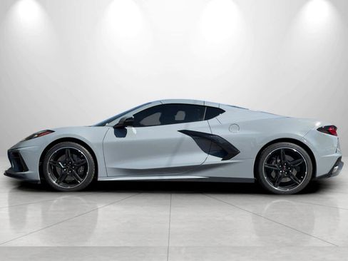 Used 2024 Chevrolet Corvette Stingray Coupe w/ Z51 Performance Package RWD image 4