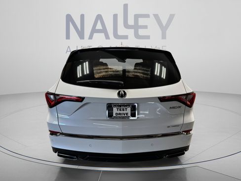 Certified 2023 Acura MDX SH-AWD w/ Advance Package image 4