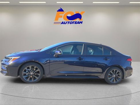 New 2026 Toyota Corolla SE image 2