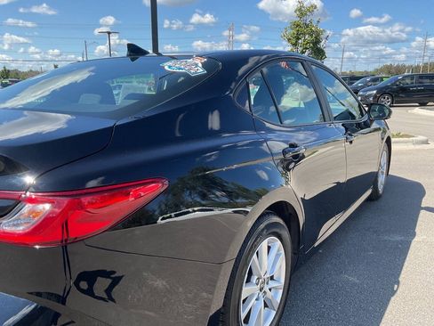Used 2025 Toyota Camry LE FWD image 8
