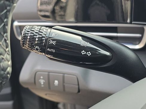 New 2026 Hyundai Elantra Limited FWD image 34