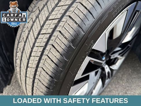 Used 2025 BMW 530i xDrive w/ Premium Package image 7