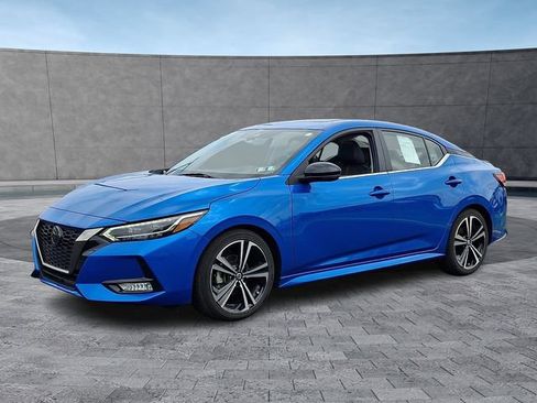 Used 2023 Nissan Sentra SR w/ SR Premium Package FWD image 5