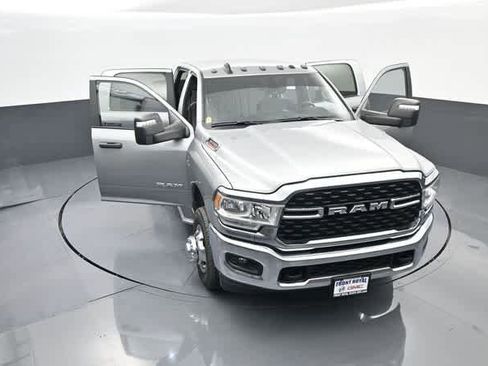 Used 2024 RAM 3500 Big Horn image 92