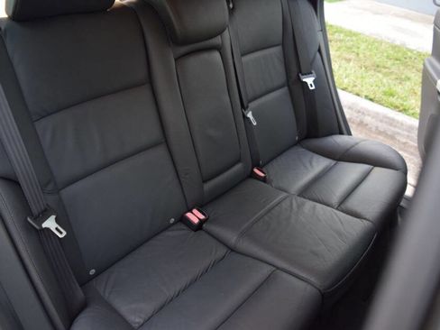 Used 2011 Volvo V50 T5 image 49