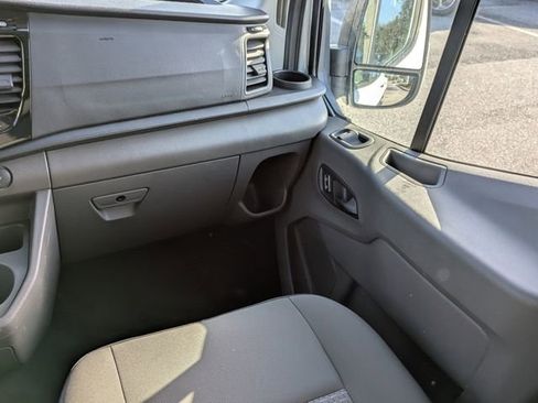 Certified 2024 Ford Transit 350 XLT image 17