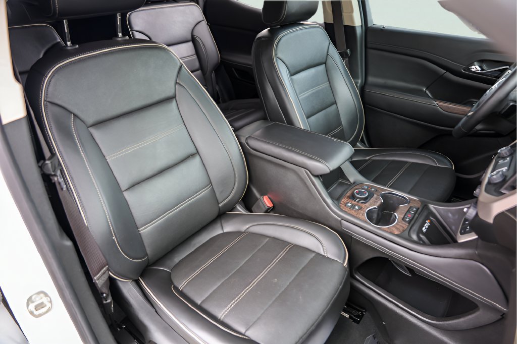 Used 2023 GMC Acadia Denali w/ Denali Technology Package AWD/4WD image 27