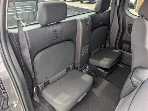 Used 2022 Nissan Frontier S w/ Technology Package RWD image 5