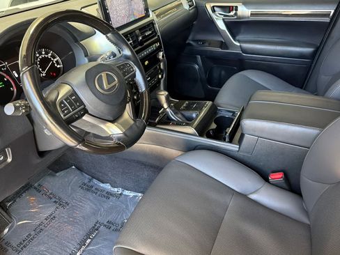 Used 2022 Lexus GX 460 Premium w/ Premium Package AWD/4WD image 11