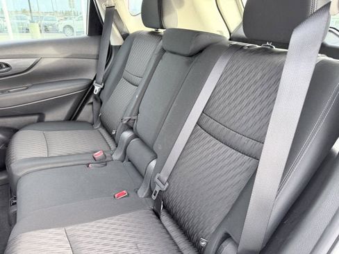 Certified 2019 Nissan Rogue S image 18