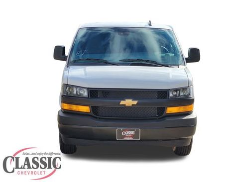 New 2025 Chevrolet Express 2500 Extended RWD image 11