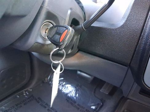 Used 2007 Mitsubishi Raider LS image 50