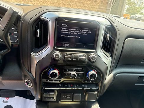 Used 2023 Chevrolet Silverado 2500 LTZ w/ LTZ Convenience Package AWD/4WD image 18