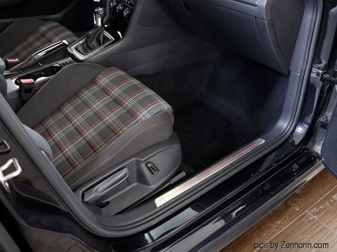 Used 2018 Volkswagen GTI S image 34