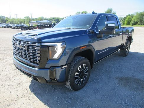 New 2026 GMC Sierra 2500 Denali Ultimate w/ Max Trailering Package AWD/4WD image 10