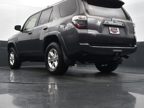 Used 2017 Toyota 4Runner SR5 image 38