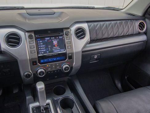 Used 2018 Toyota Tundra Platinum image 27