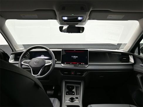 New 2026 Volkswagen Tiguan SE image 10