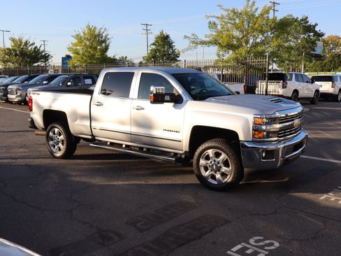 Used 2018 Chevrolet Silverado 2500 LTZ w/ Duramax Plus Package AWD/4WD image 23