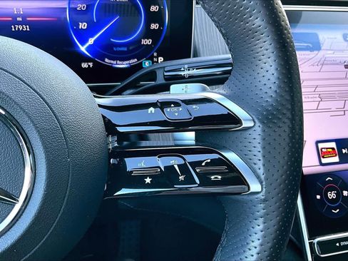 Used 2023 Mercedes-Benz EQE 500 4MATIC Sedan image 25