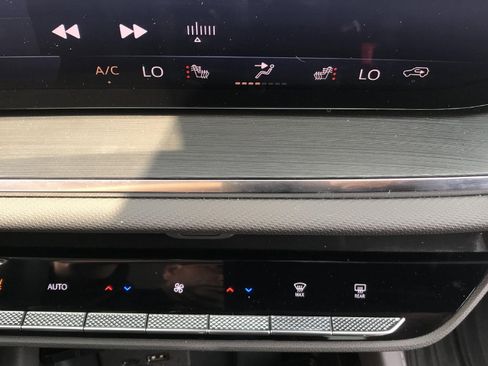 Used 2026 Buick Envision Preferred AWD/4WD image 38