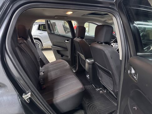 Used 2017 GMC Terrain SLE w/ Driver Alert Package I image 12