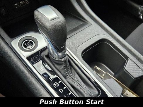 Used 2025 Nissan Sentra SV image 10