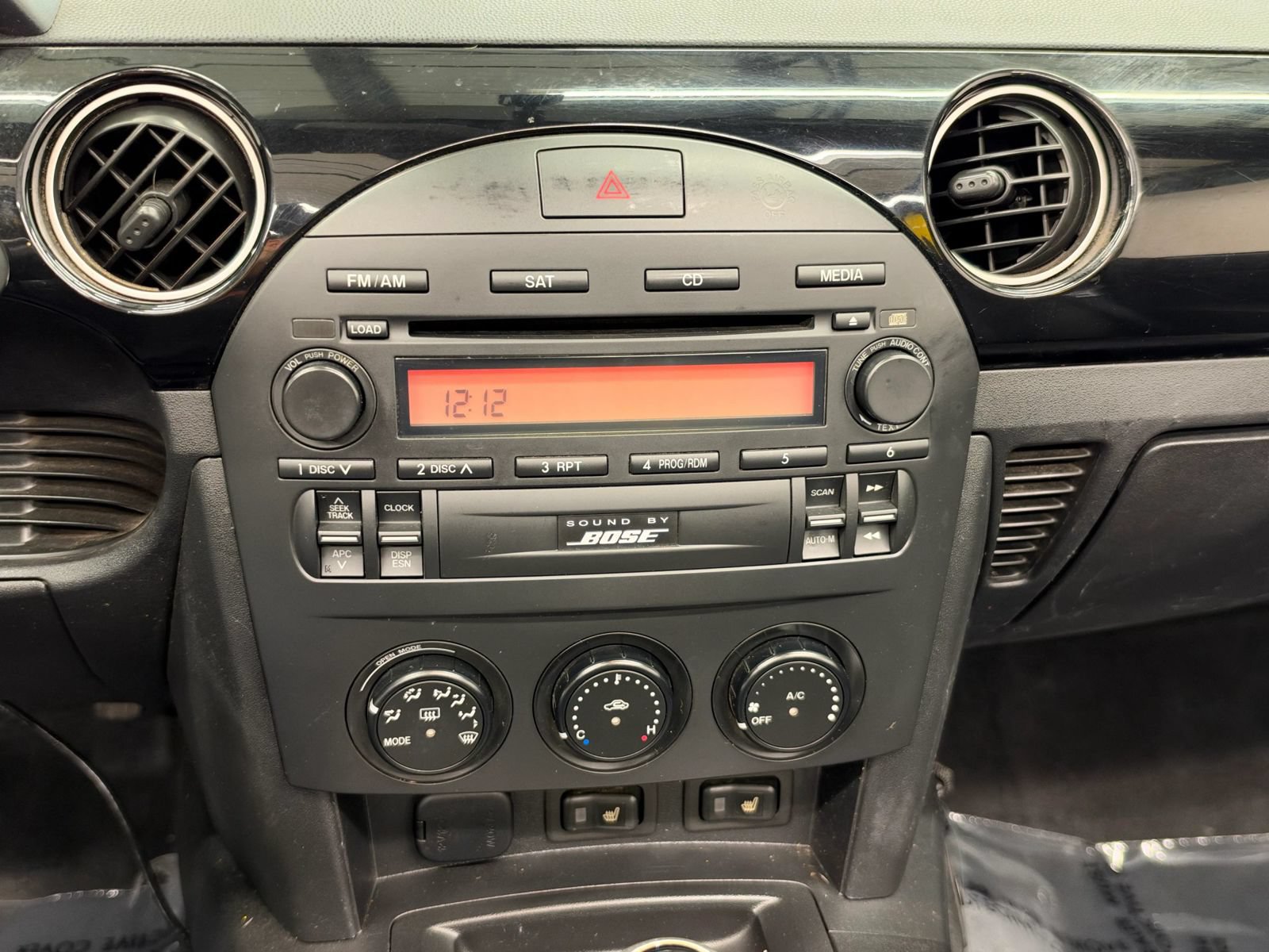 Used 2007 MAZDA MX-5 Miata Grand Touring w/ Premium Pkg RWD image 26