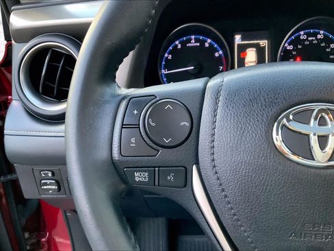 Used 2018 Toyota RAV4 XLE AWD/4WD image 23