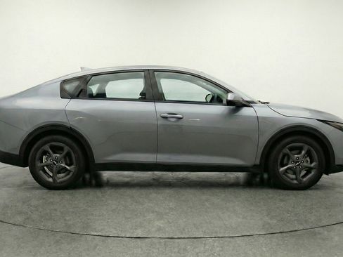 Used 2025 Kia K4 LXS image 11