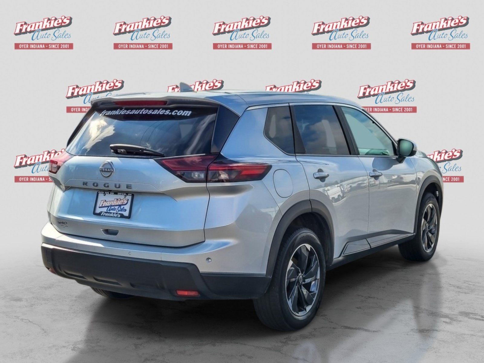 Used 2025 Nissan Rogue SV FWD image 5