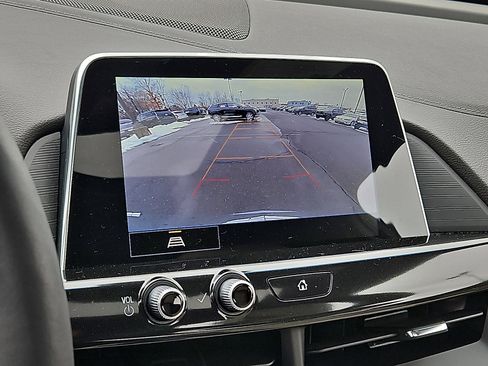 Certified 2025 Cadillac CT4 Luxury image 18