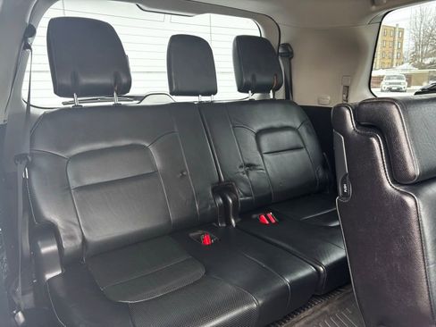 Used 2014 Toyota Land Cruiser Base image 29