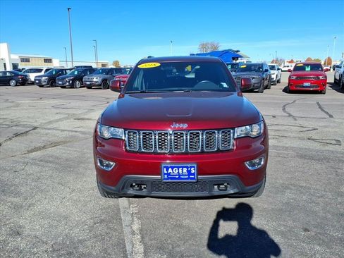 Used 2018 Jeep Grand Cherokee Laredo image 19