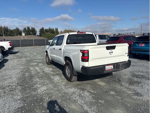 Used 2024 Nissan Frontier S image 3