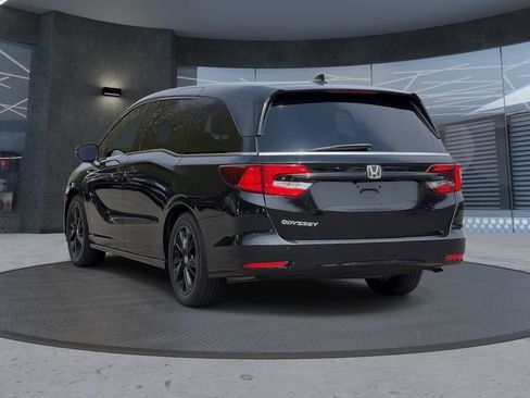 Used 2023 Honda Odyssey Sport image 3