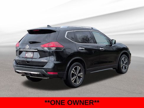 Used 2019 Nissan Rogue SV w/ Sun & Sound Touring Package image 7