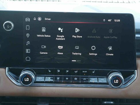Used 2024 GMC Canyon AT4 w/ Canyon Safety Plus Package AWD/4WD image 7