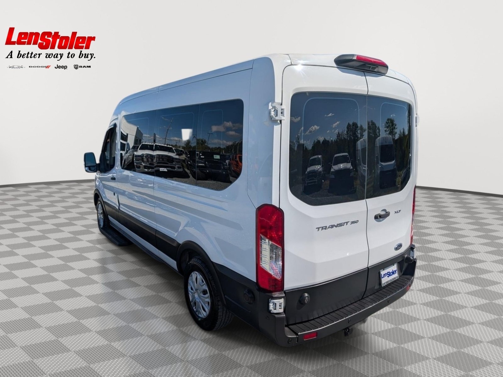 Used 2020 Ford Transit 350 XLT RWD image 3