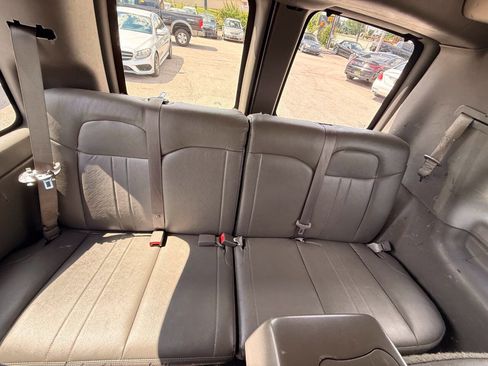 Used 2017 GMC Savana 3500 LS RWD image 47
